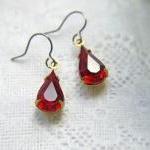 Dainty Ruby Red Vintage Gla..