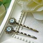 Vintage White And Blue Flow..