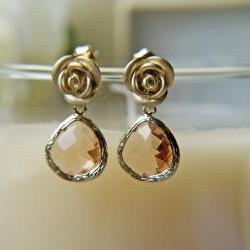 Sale. The Romance Of the Roses. Matte Gold Earrings.Wedding Jewelry